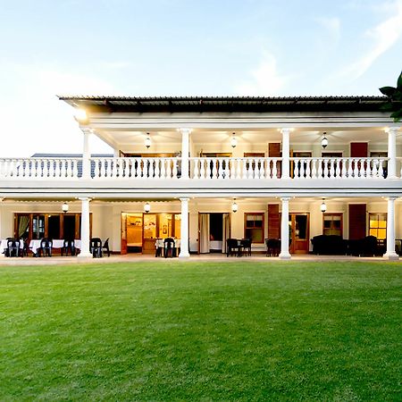 Or Tambo Guest House Kempton Park Bagian luar foto