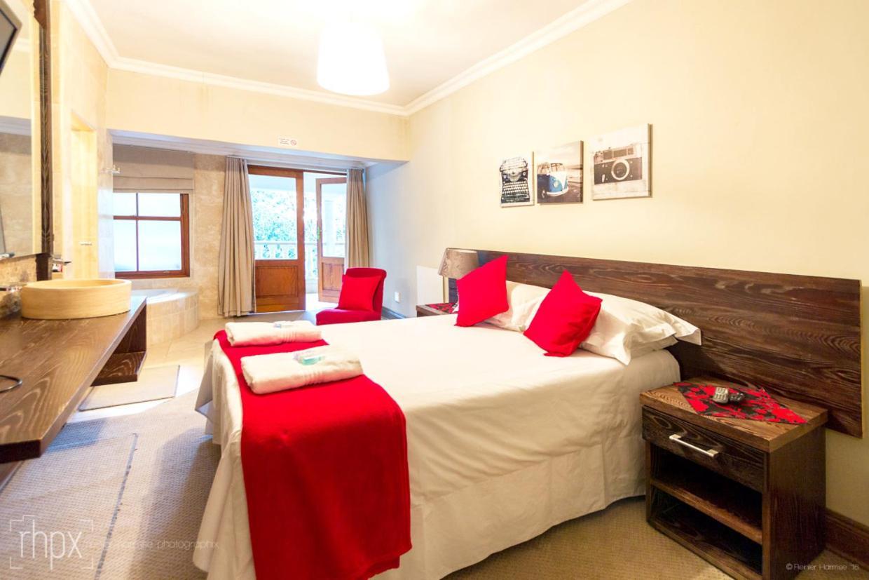 Or Tambo Guest House Kempton Park Bagian luar foto