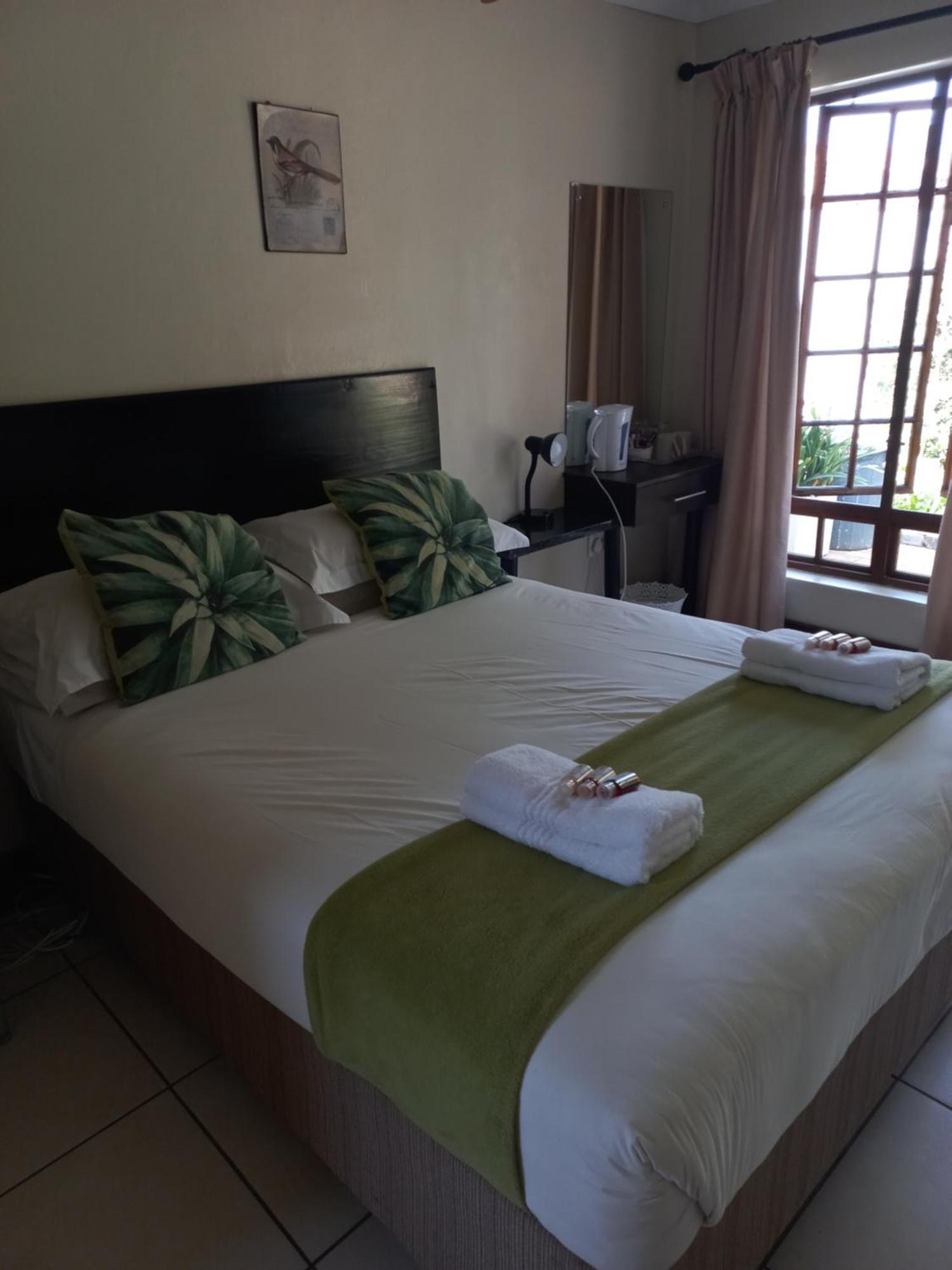 Or Tambo Guest House Kempton Park Bagian luar foto