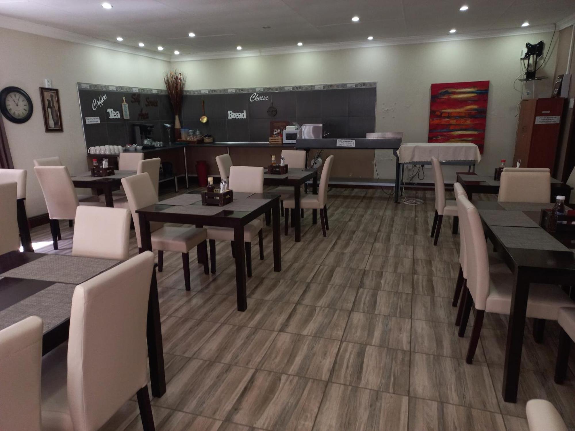 Or Tambo Guest House Kempton Park Bagian luar foto