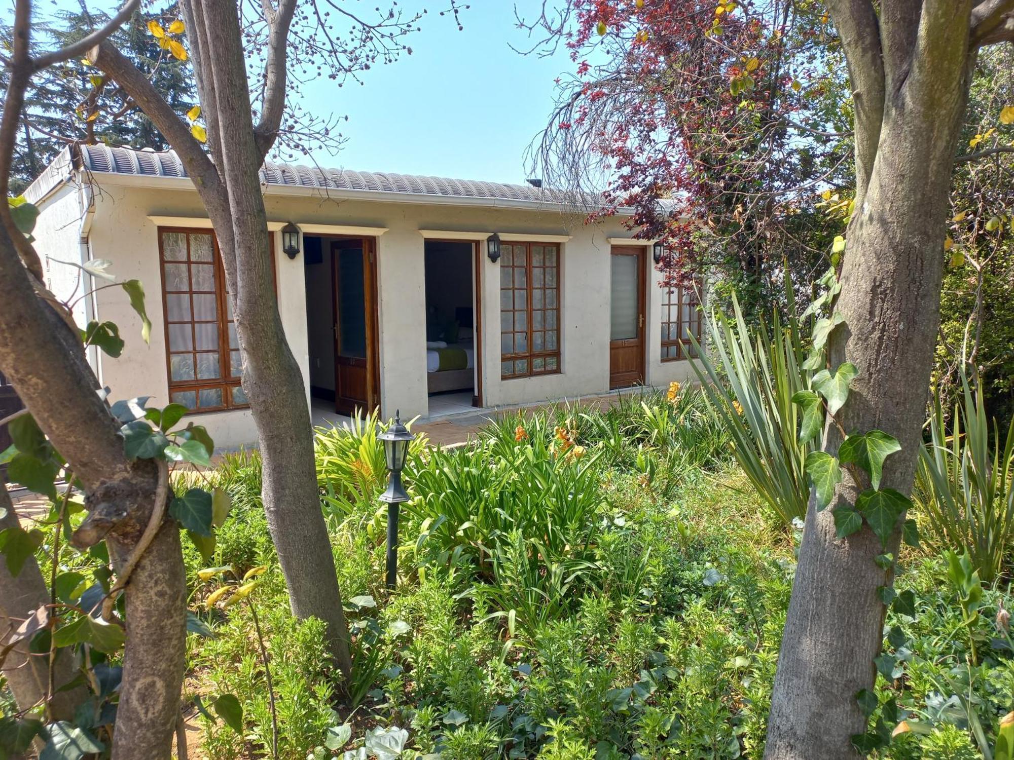 Or Tambo Guest House Kempton Park Bagian luar foto