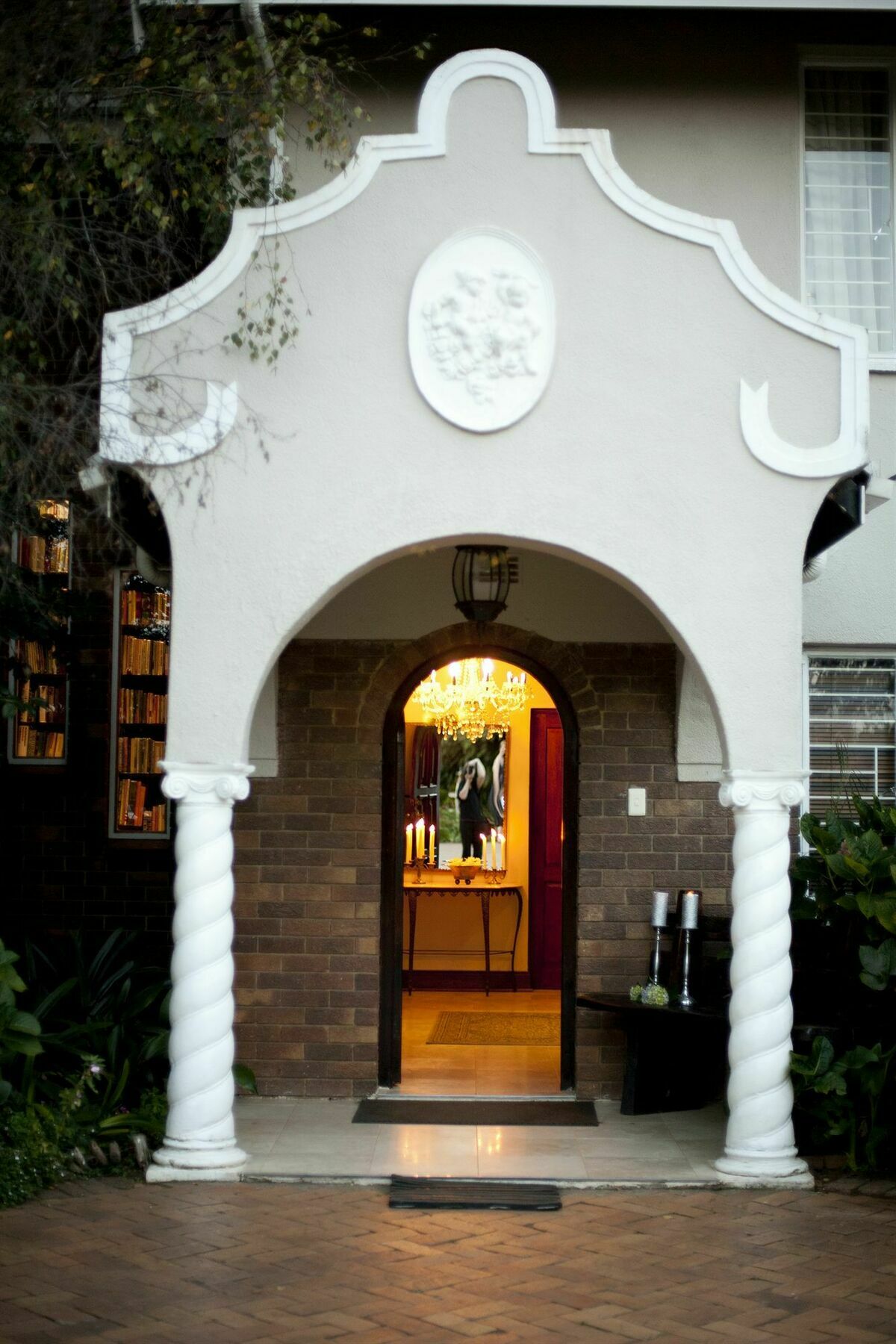 Or Tambo Guest House Kempton Park Bagian luar foto
