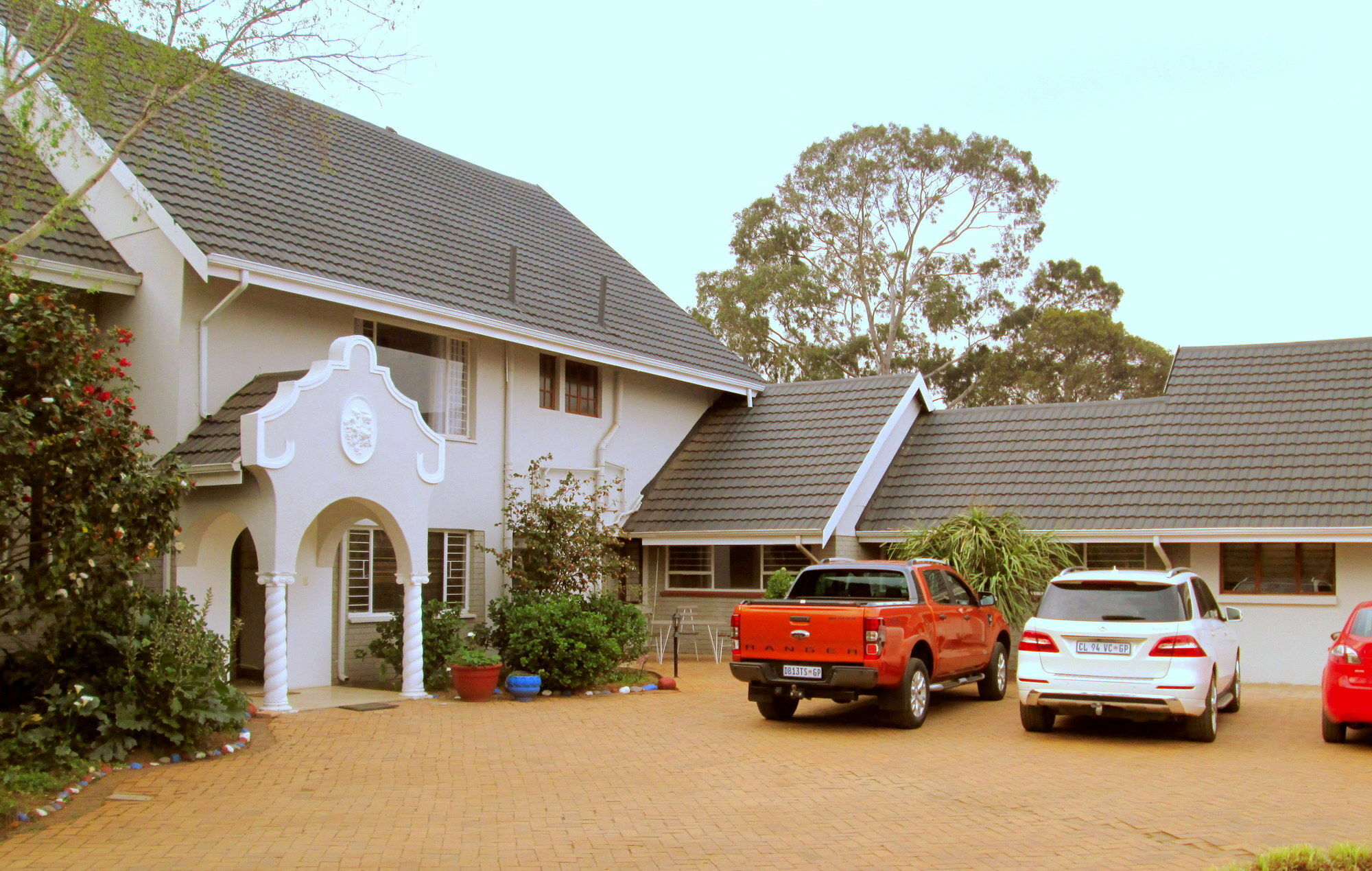 Or Tambo Guest House Kempton Park Bagian luar foto
